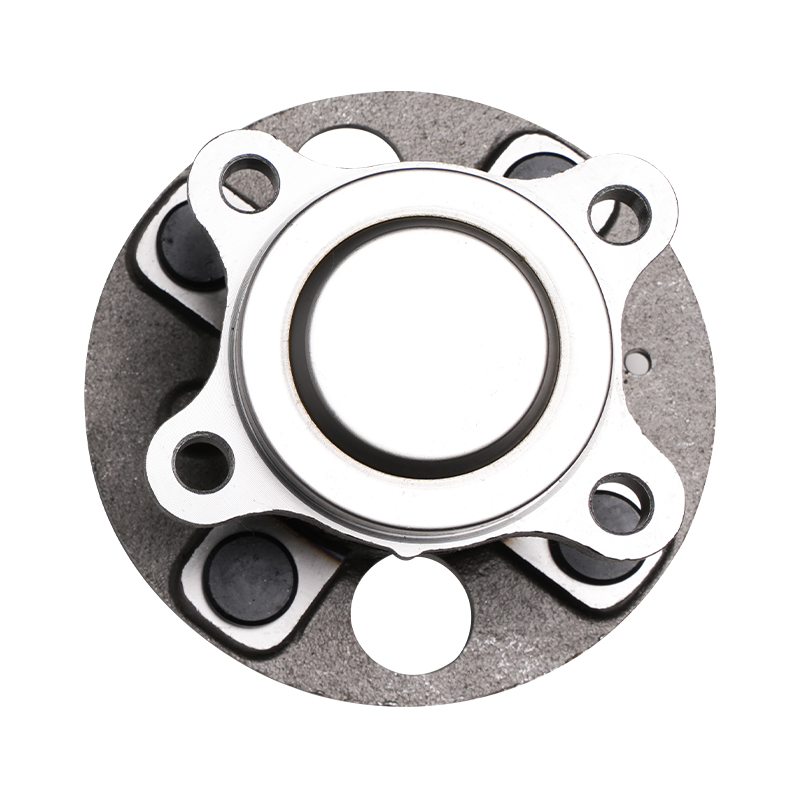 512587-American Cars Wheel Hub Being